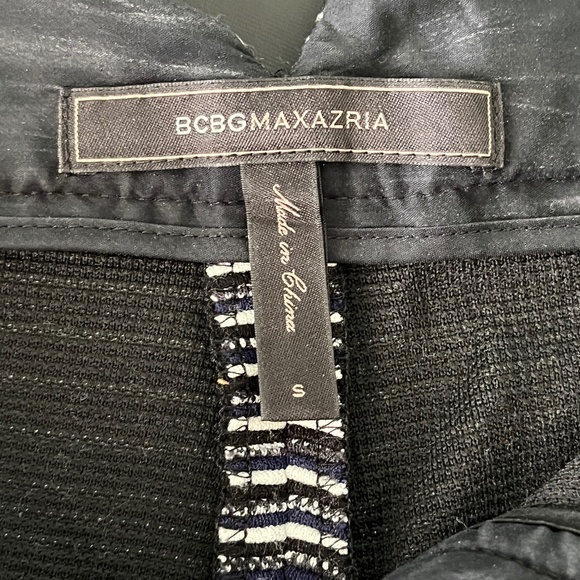 BCBG MaxAzria Pia Black/White Striped Short S - Picture 7 of 8